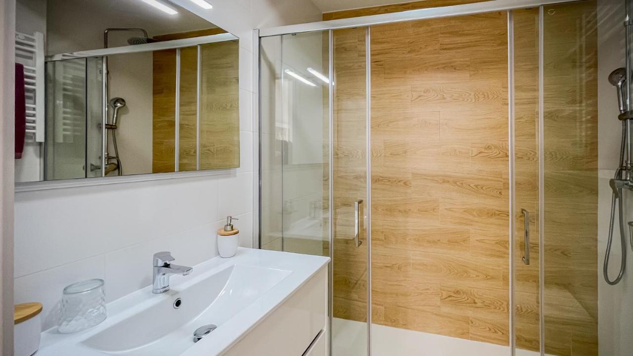 Piso Centrico En Mino Apartment Ngoại thất bức ảnh